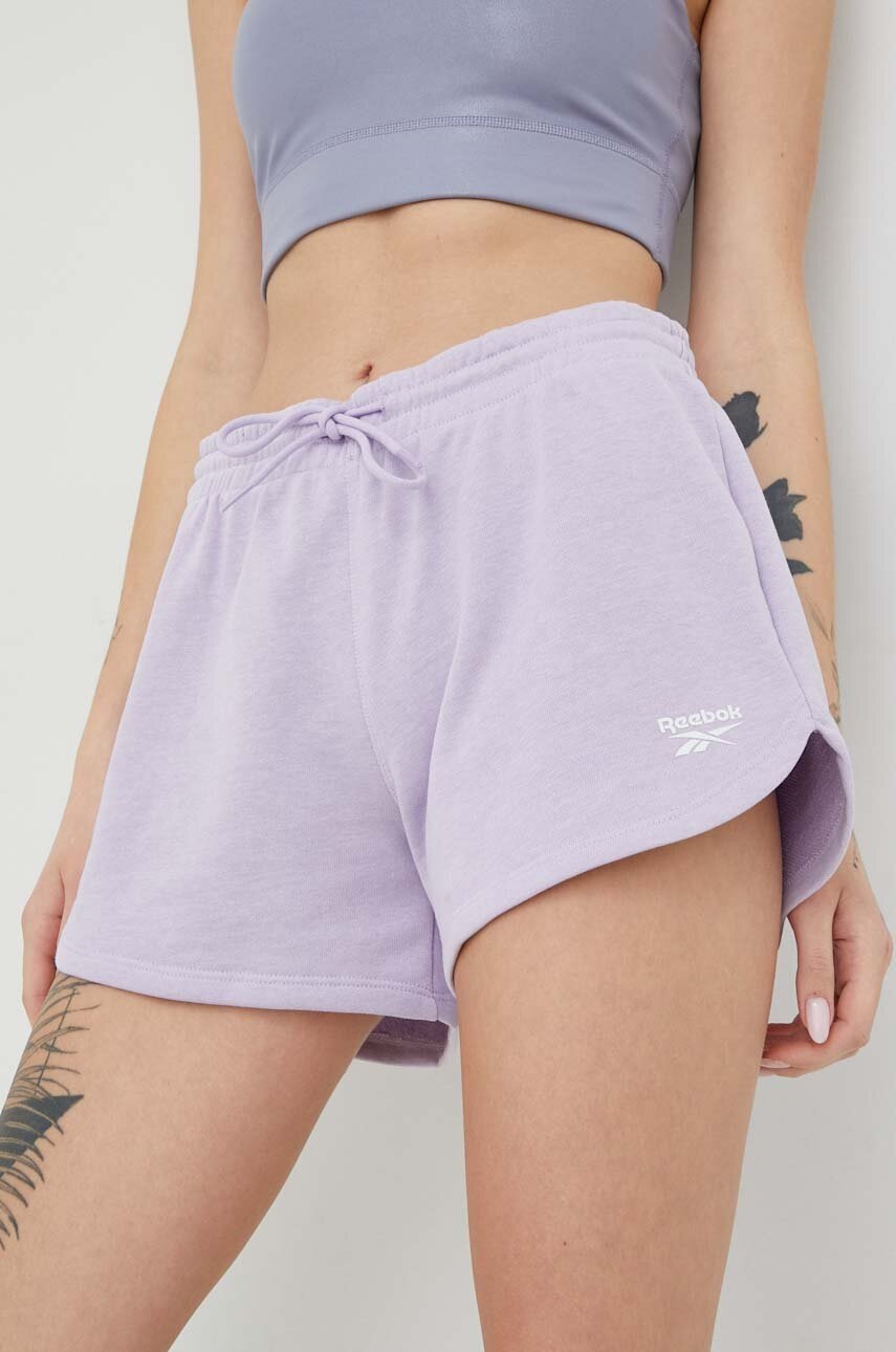 

Шорты Reebok Женские цвет фиолетовый однотонные средняя посадка