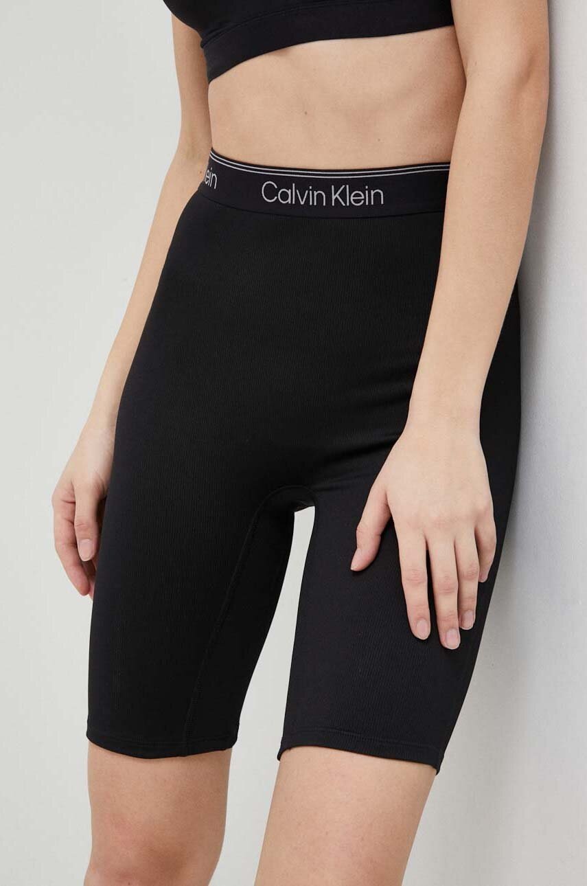 

Къс панталон за трениране Calvin Klein Performance CK Athletic в черно с изчистен дизайн с висока талия, Черен