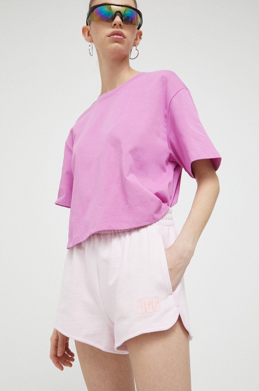 Levně Bavlněné šortky UGG růžová barva, hladké, high waist