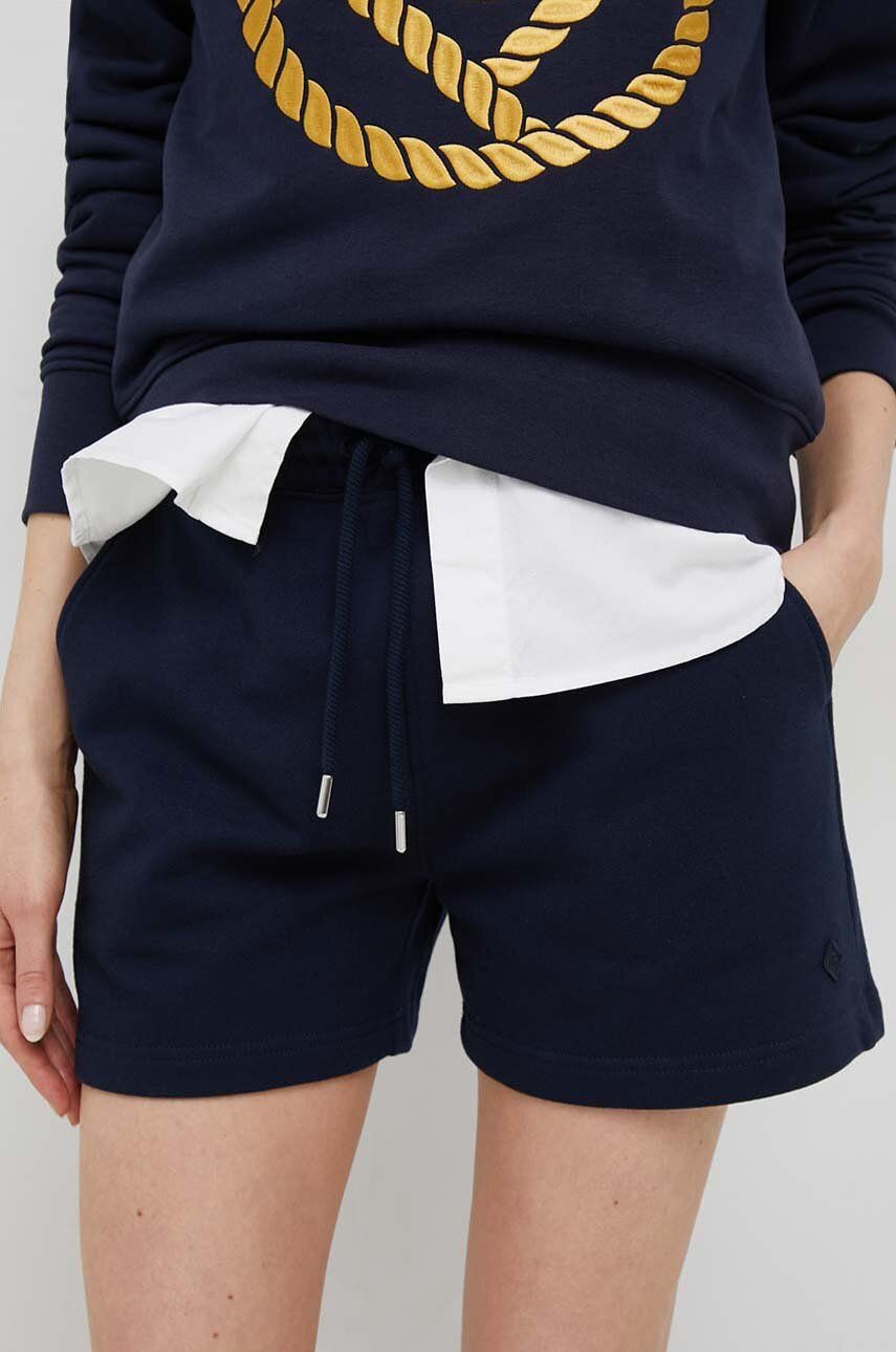 Bavlněné šortky Gant tmavomodrá barva, hladké, high waist - námořnická modř -  100 % Bavlna