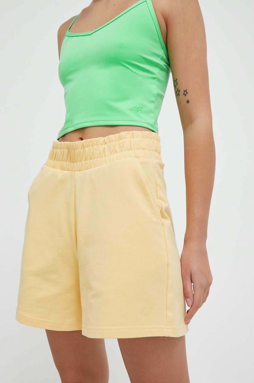 4F pantaloni scurti femei, culoarea galben, neted, high waist