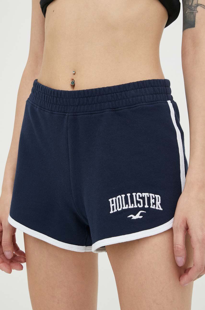 Levně Kraťasy Hollister Co. dámské, tmavomodrá barva, s aplikací, medium waist