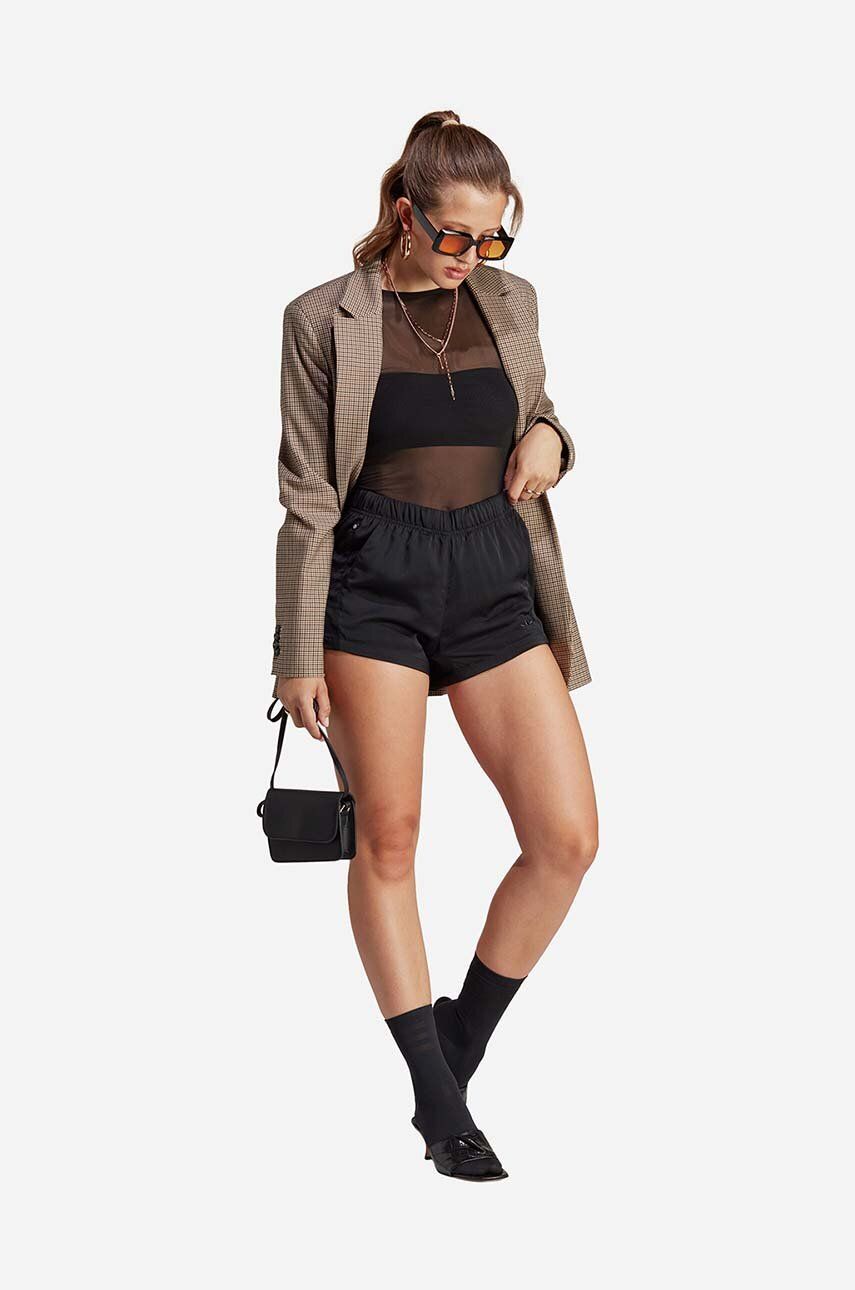 adidas Originals pantaloni scurți IC5291 ESS Shorts femei, culoarea negru, uni, medium waist IC5291-black