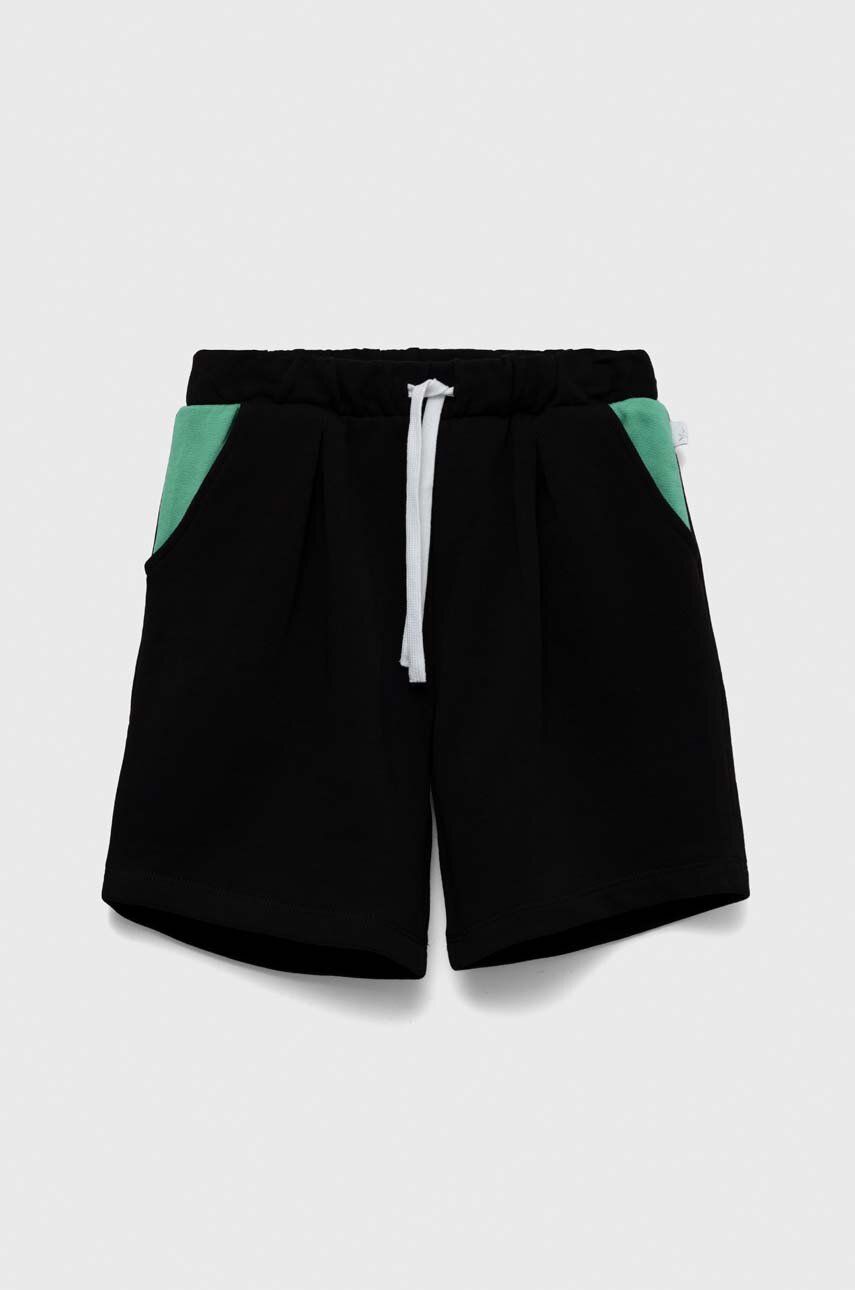 United Colors of Benetton pantaloni scurți din bumbac pentru copii culoarea negru, modelator, talie reglabila