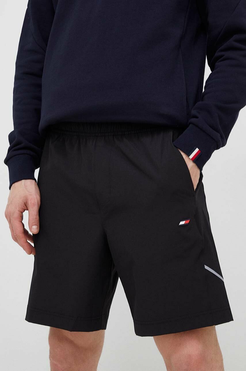 

Къс панталон Tommy Hilfiger в черно, Черен