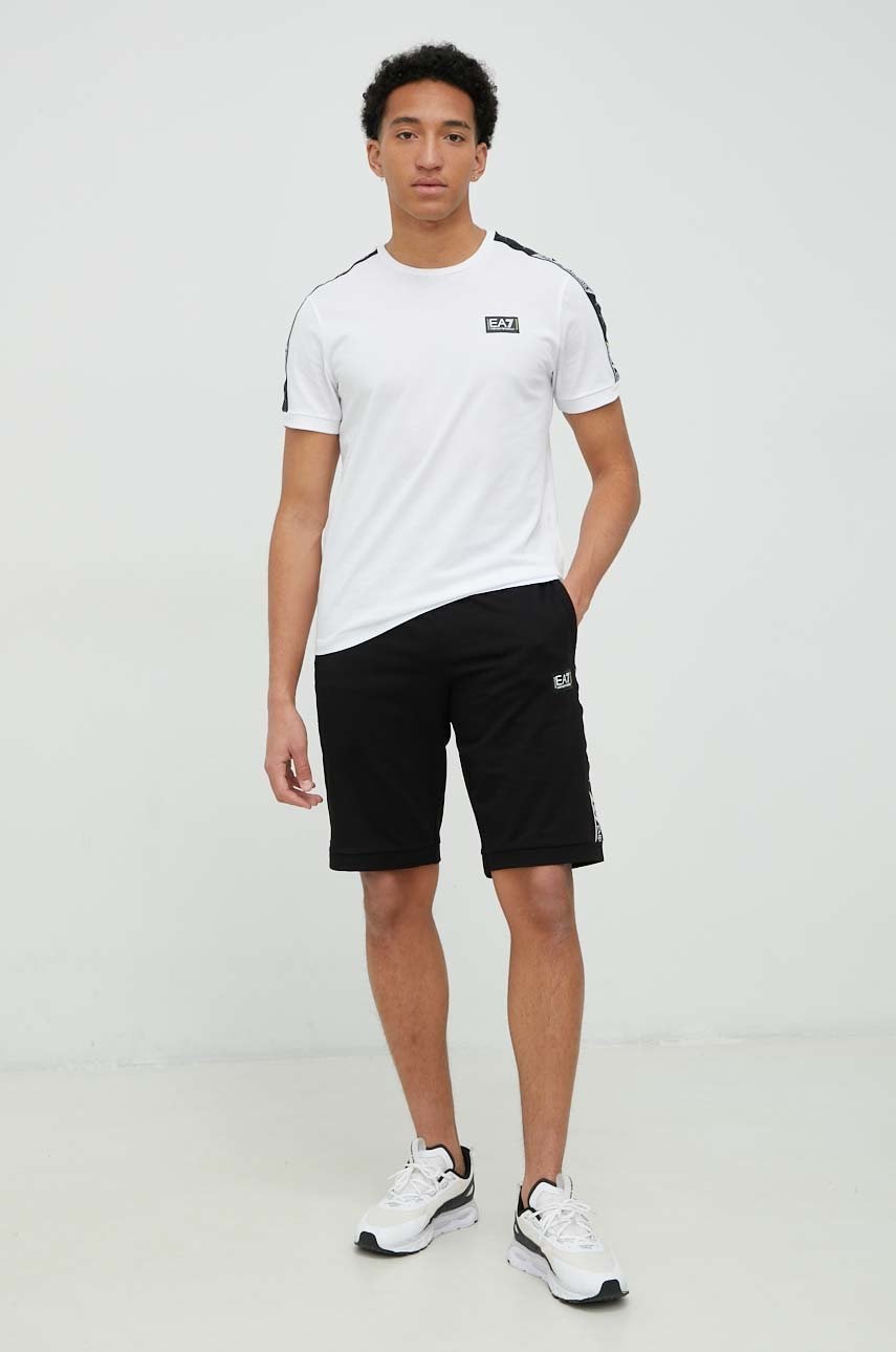 

Шорты EA7 Emporio Armani мужские цвет чёрный