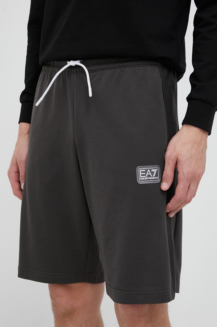 Bavlněné šortky EA7 Emporio Armani hnědá barva - šedá -  100 % Bavlna