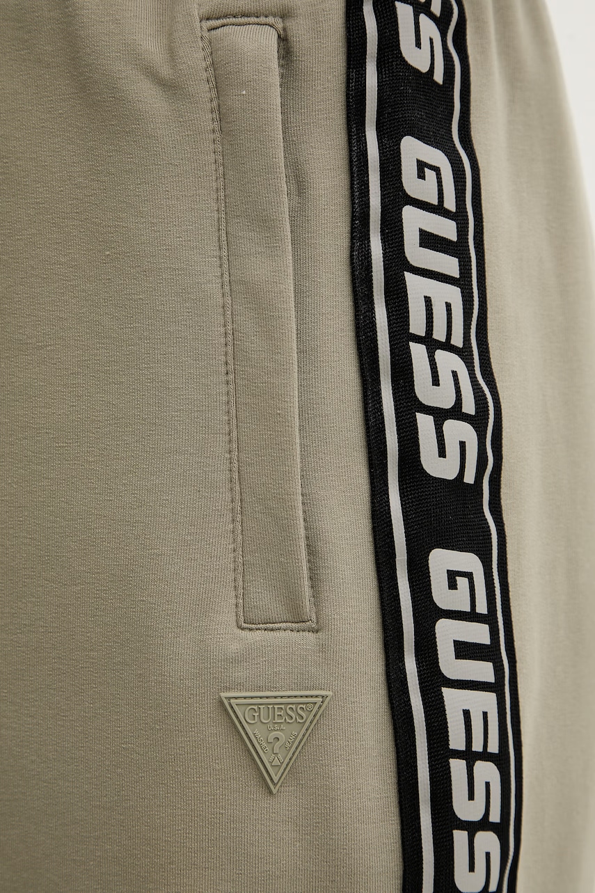 Šortky Guess