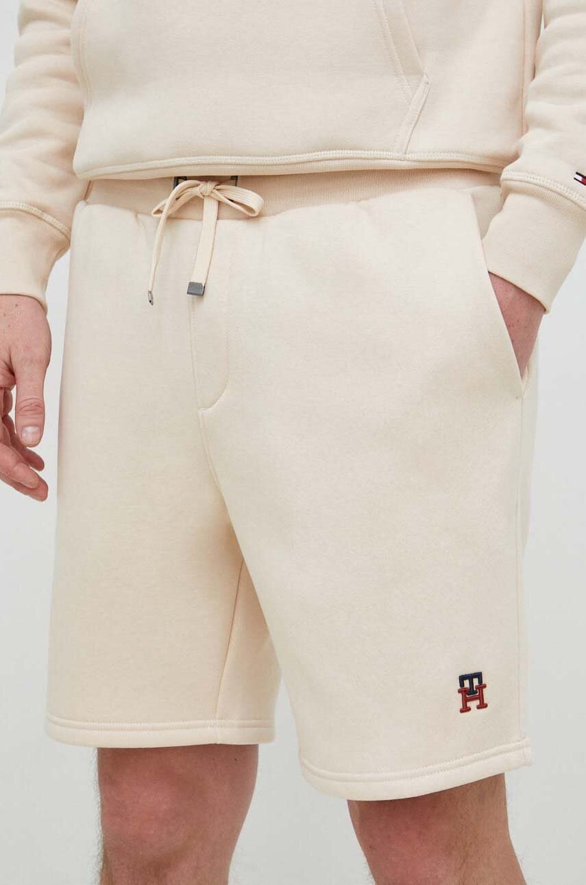 

Шорти Tommy Hilfiger чоловічі колір бежевий меланж