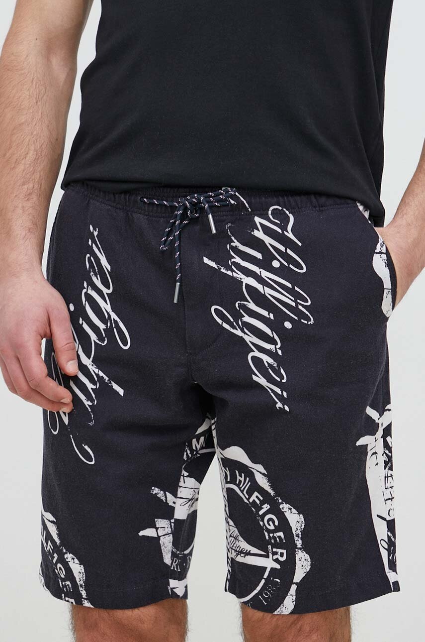 

Къс панталон с лен Tommy Hilfiger в тъмносиньо, Тъмносин