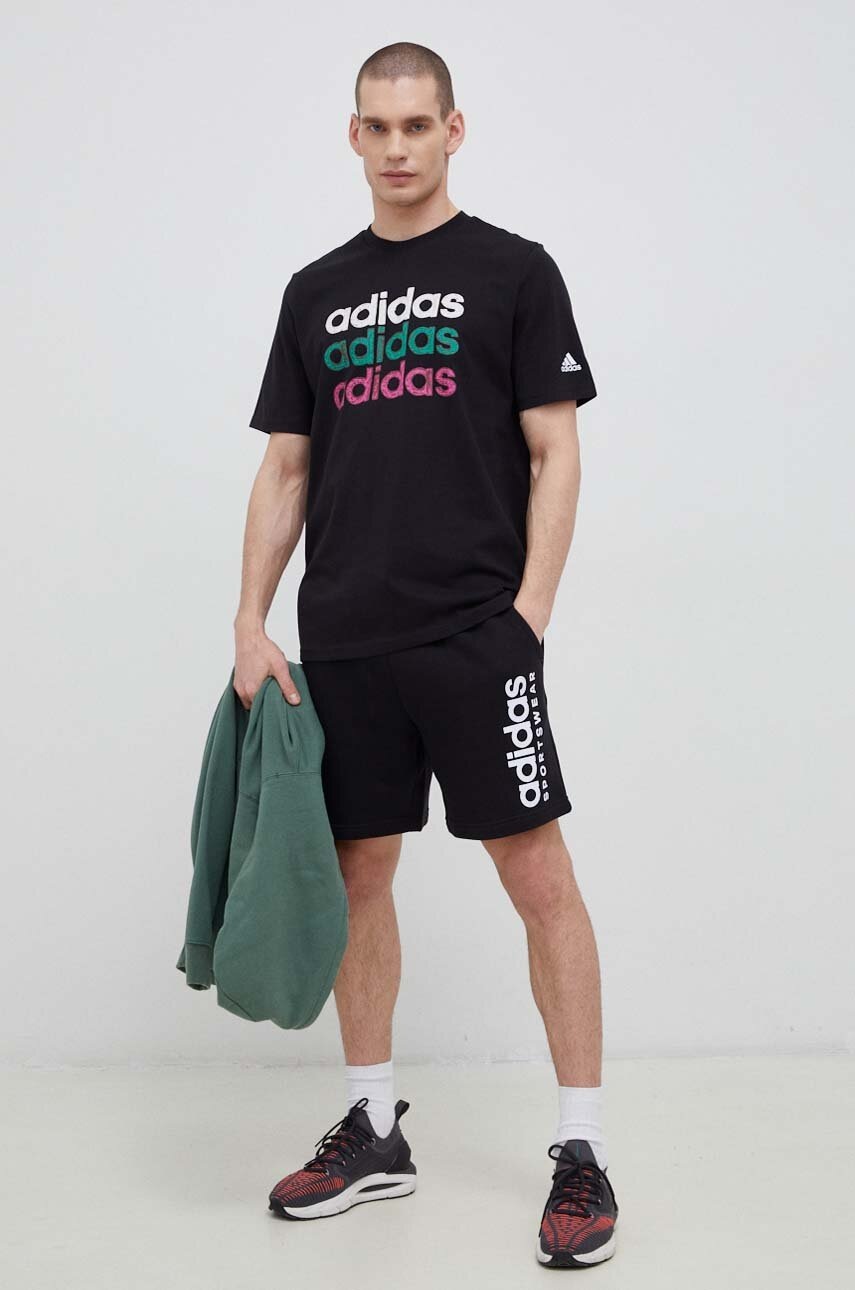 

Шорти adidas чоловічі колір чорний