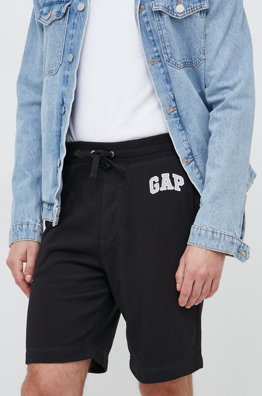 

Къс панталон GAP в черно, Черен