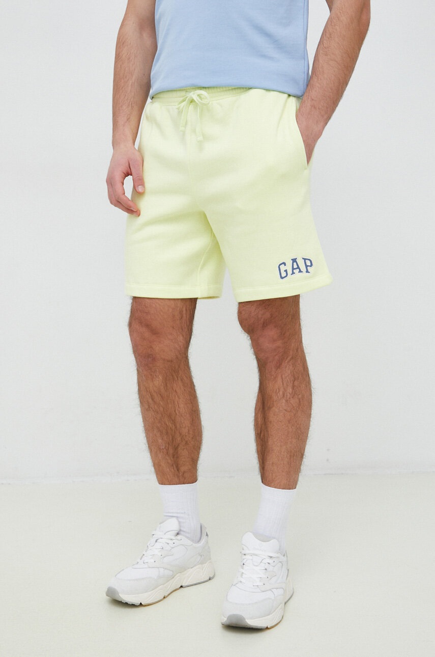 

Къс панталон GAP в жълто, Жълт