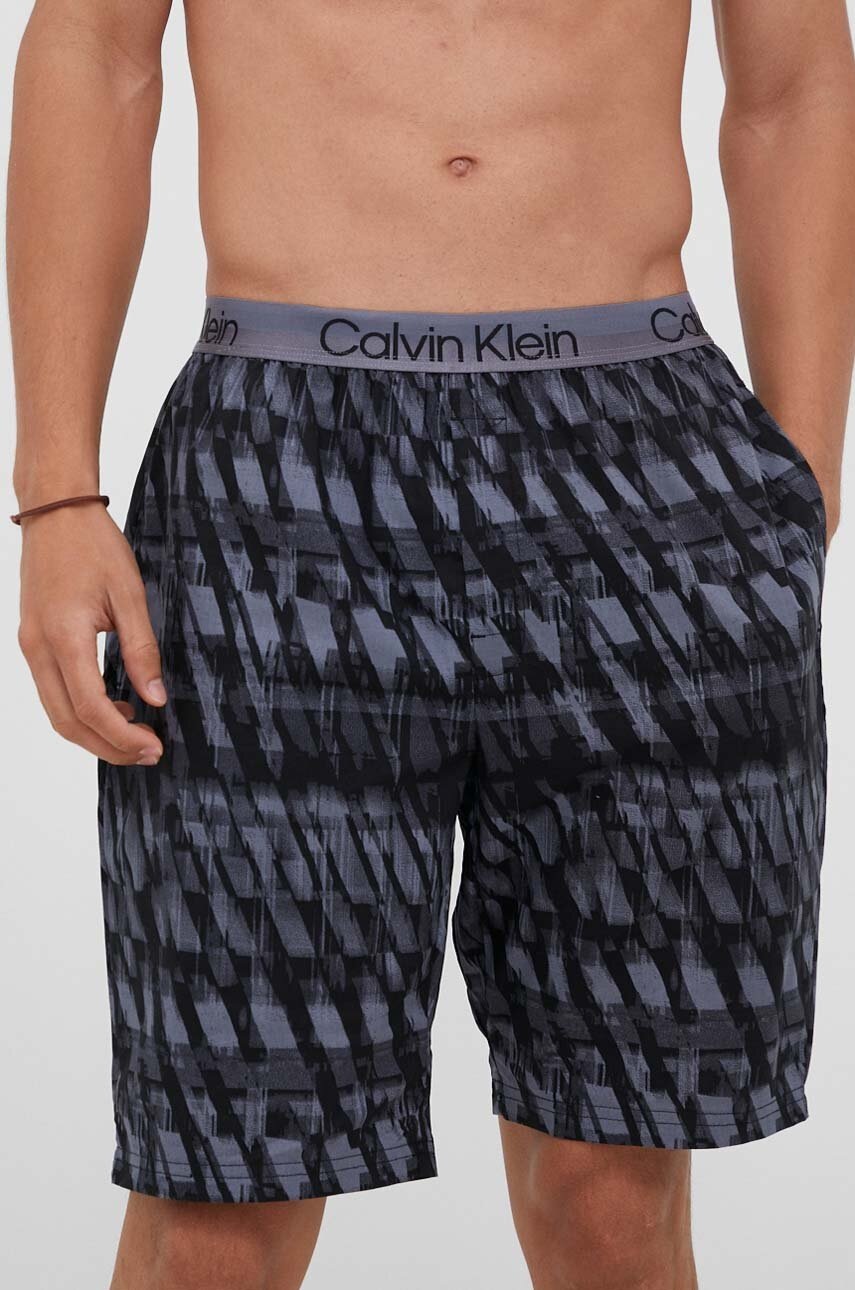 

Късо долнище на пижама Calvin Klein Underwear мъжко в черно с десен, Черен