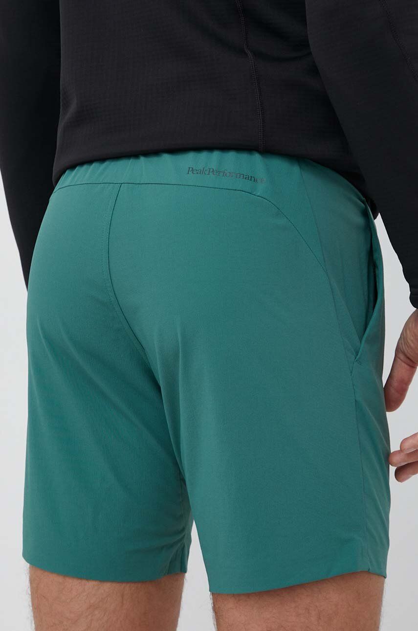 Peak Performance Pantaloni Scurți Outdoor Vislight Light Culoarea Verde