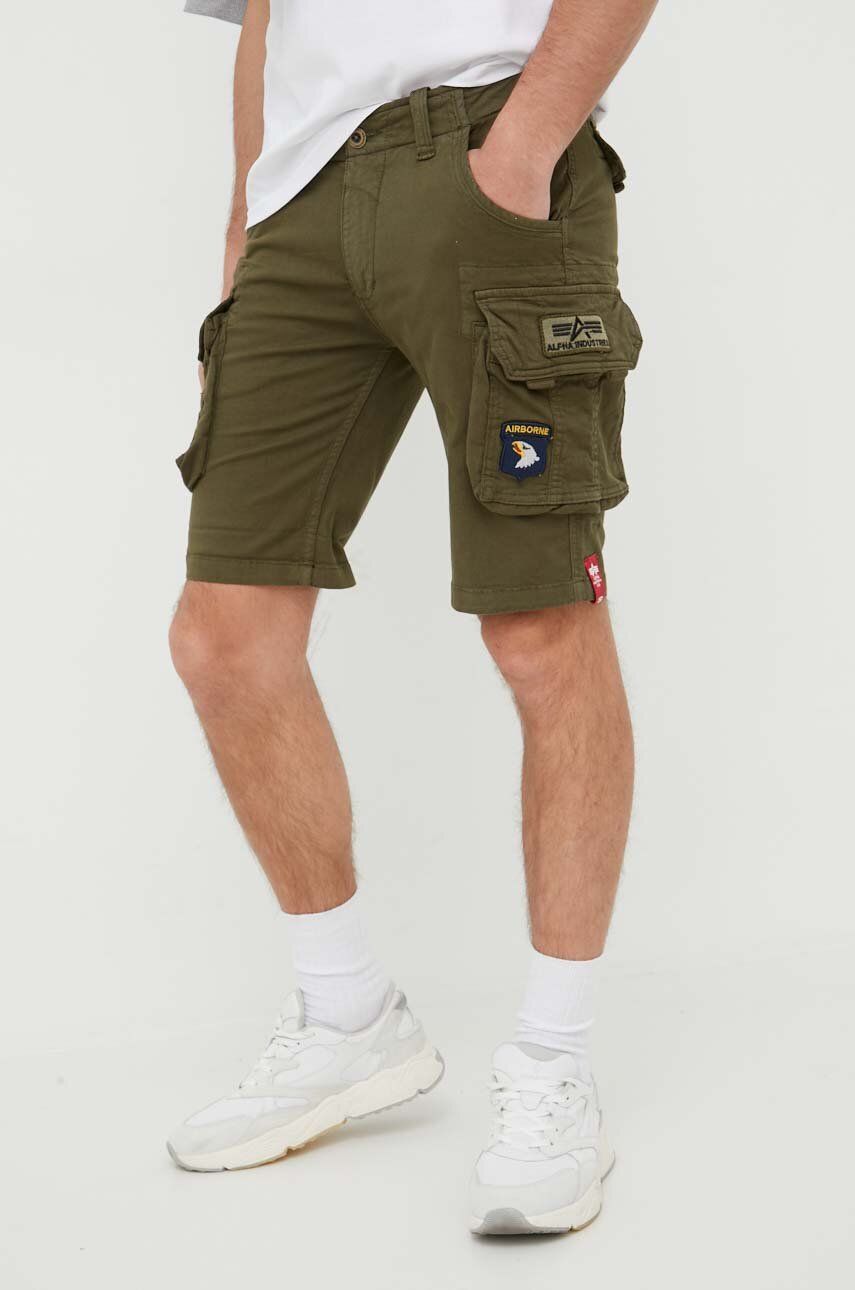 Alpha Industries pantaloni scurți barbati, culoarea verde 186209.142-DarkOlive