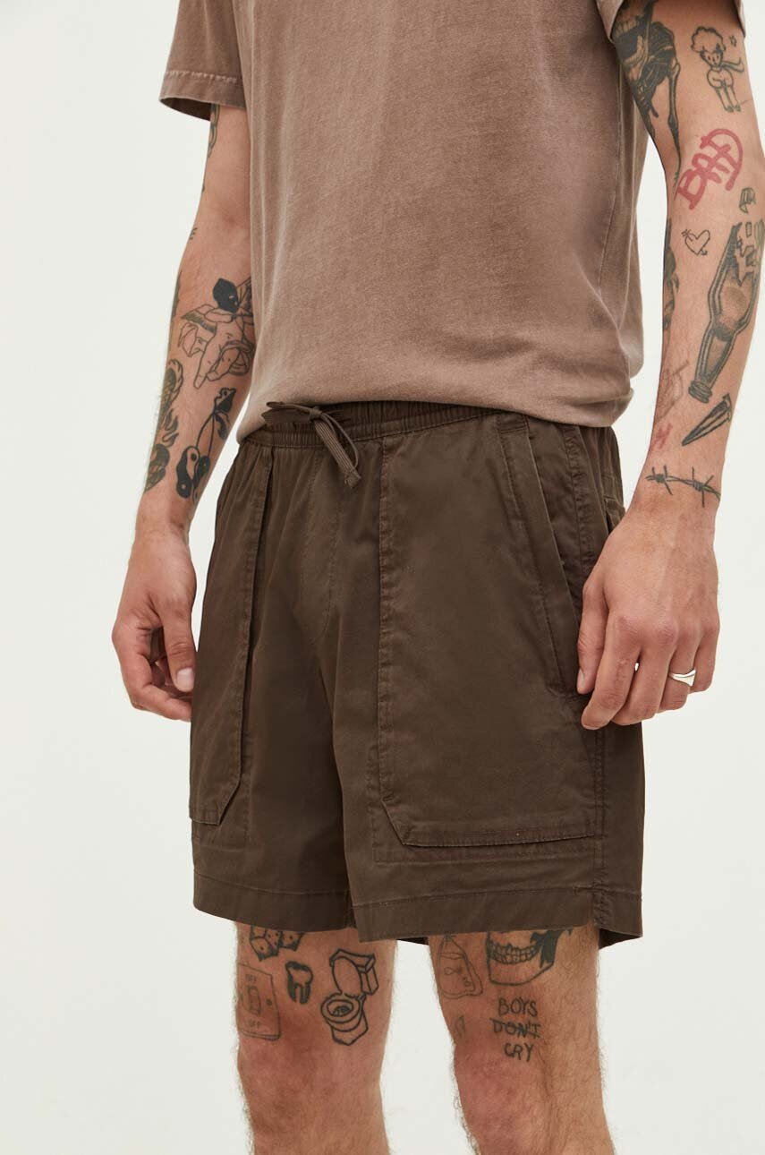 

Къс панталон Abercrombie & Fitch в кафяво, Кафяв