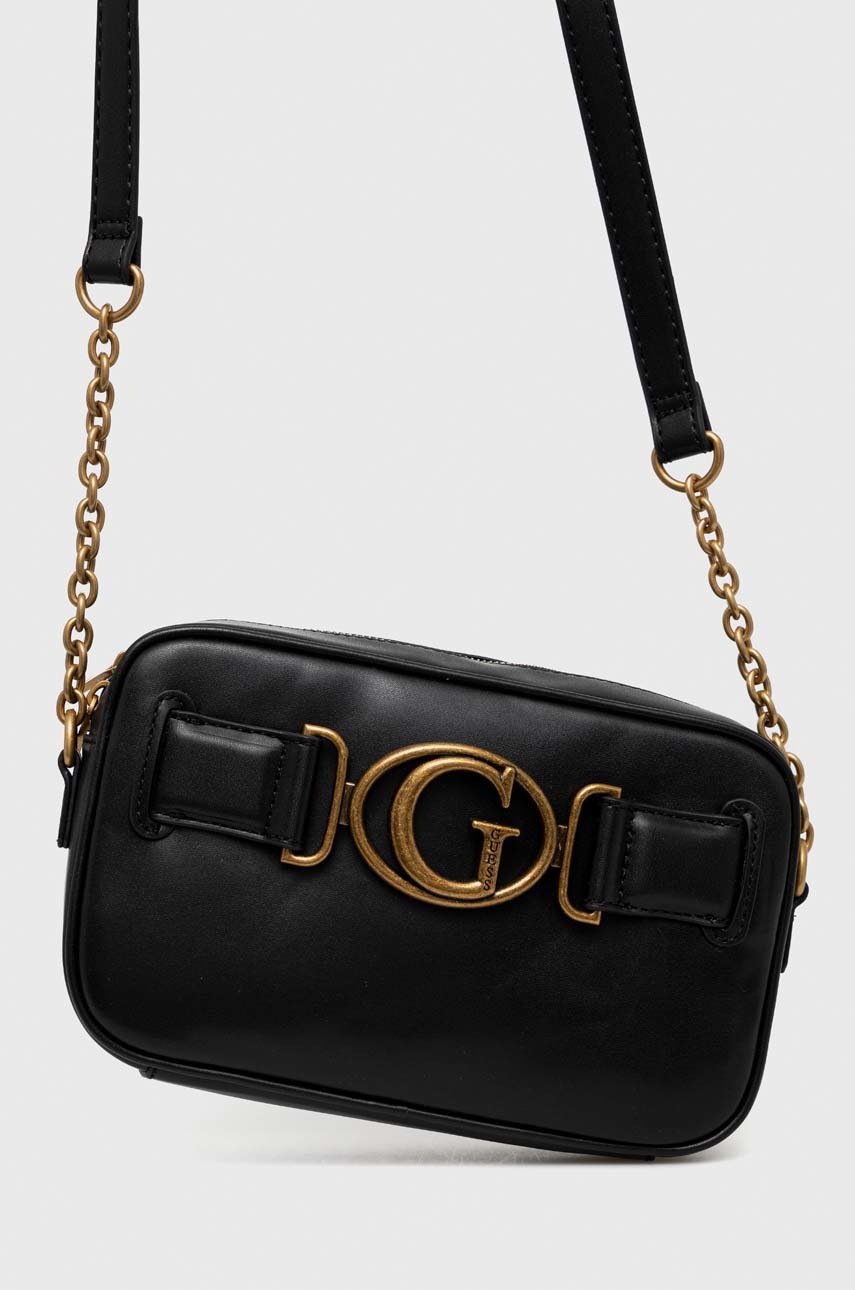 

Чанта Guess в черно, Черен