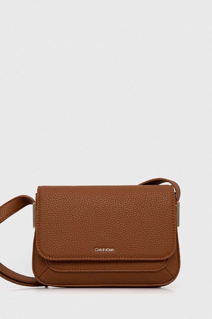 

Чанта Calvin Klein в кафяво, Кафяв