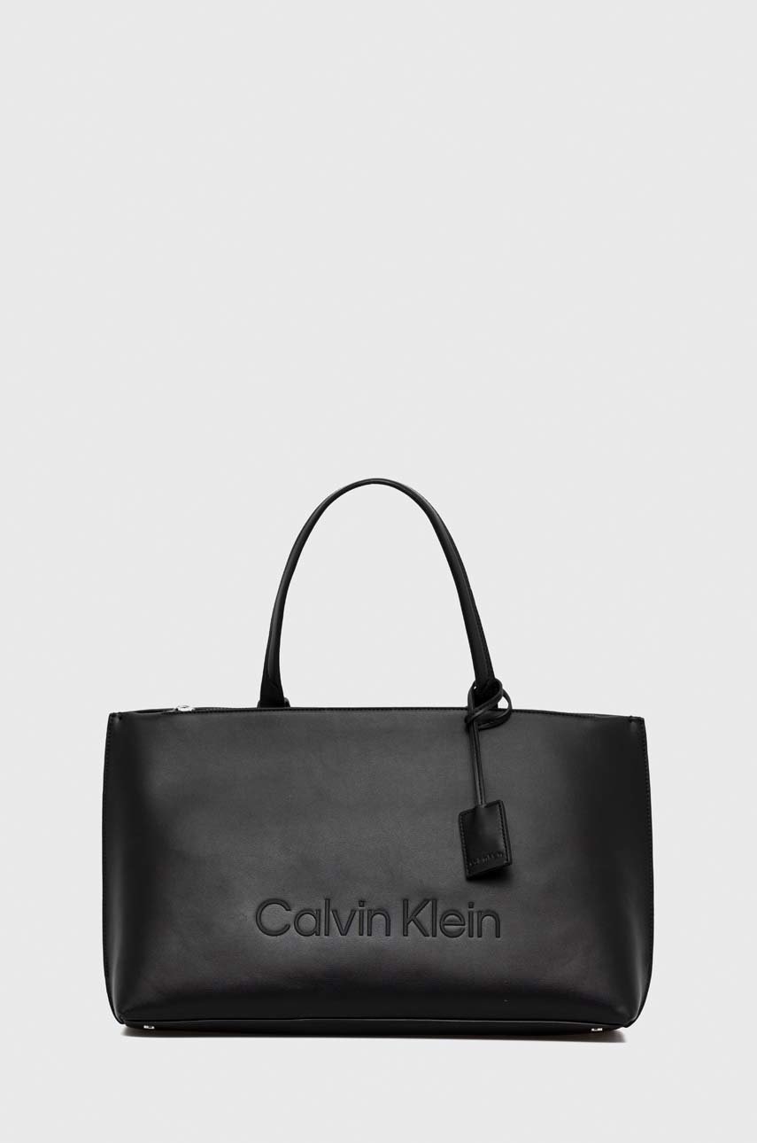 

Чанта Calvin Klein в черно, Черен