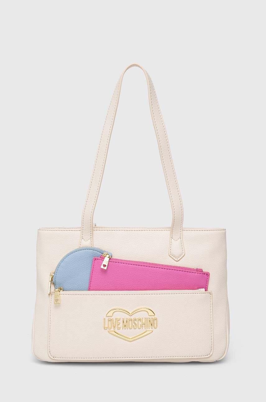 Love moschino poseta