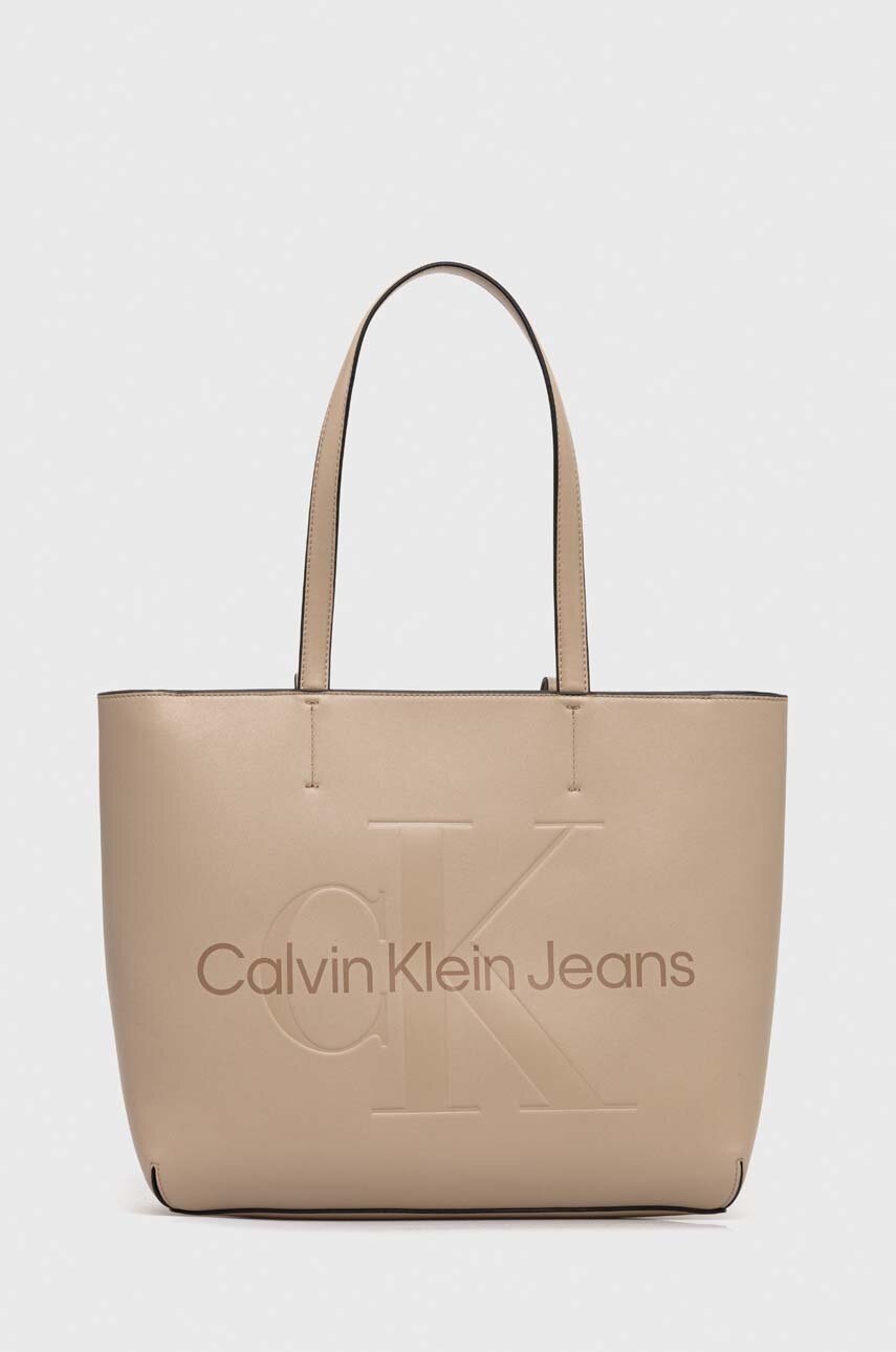 

Чанта Calvin Klein Jeans в бежово, Бежов