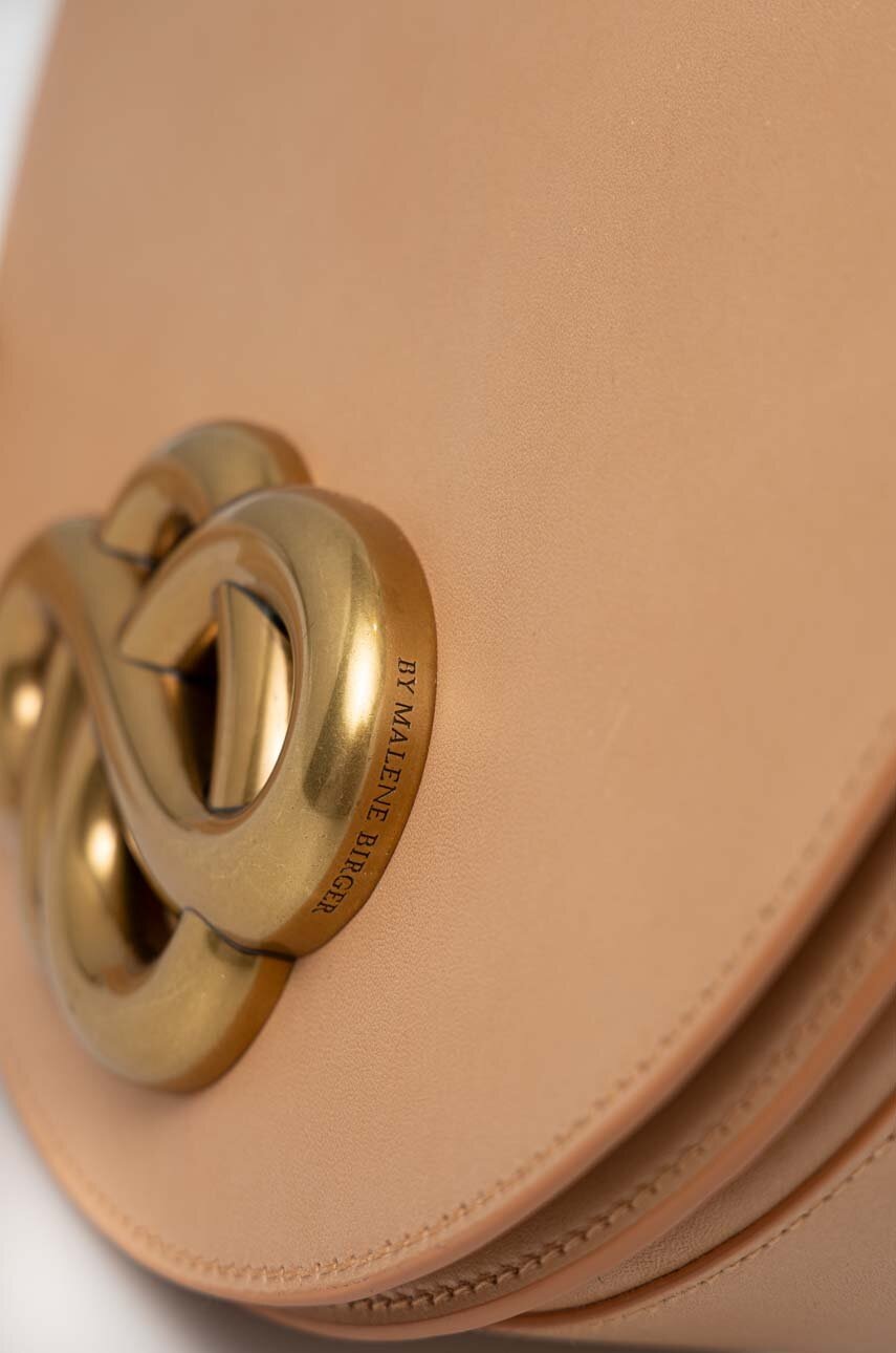 Δερμάτινη τσάντα By Malene Birger χρώμα: μπεζ φωτογραφία