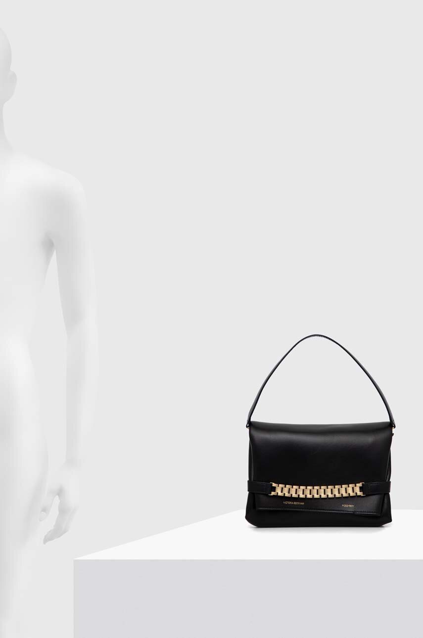 Δερμάτινη τσάντα ώμου Victoria Beckham Chain Pouch χρώμα: μαύρο φωτογραφία