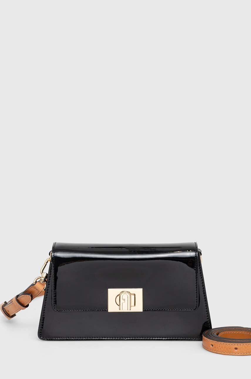 

Кожаная сумочка Furla цвет чёрный