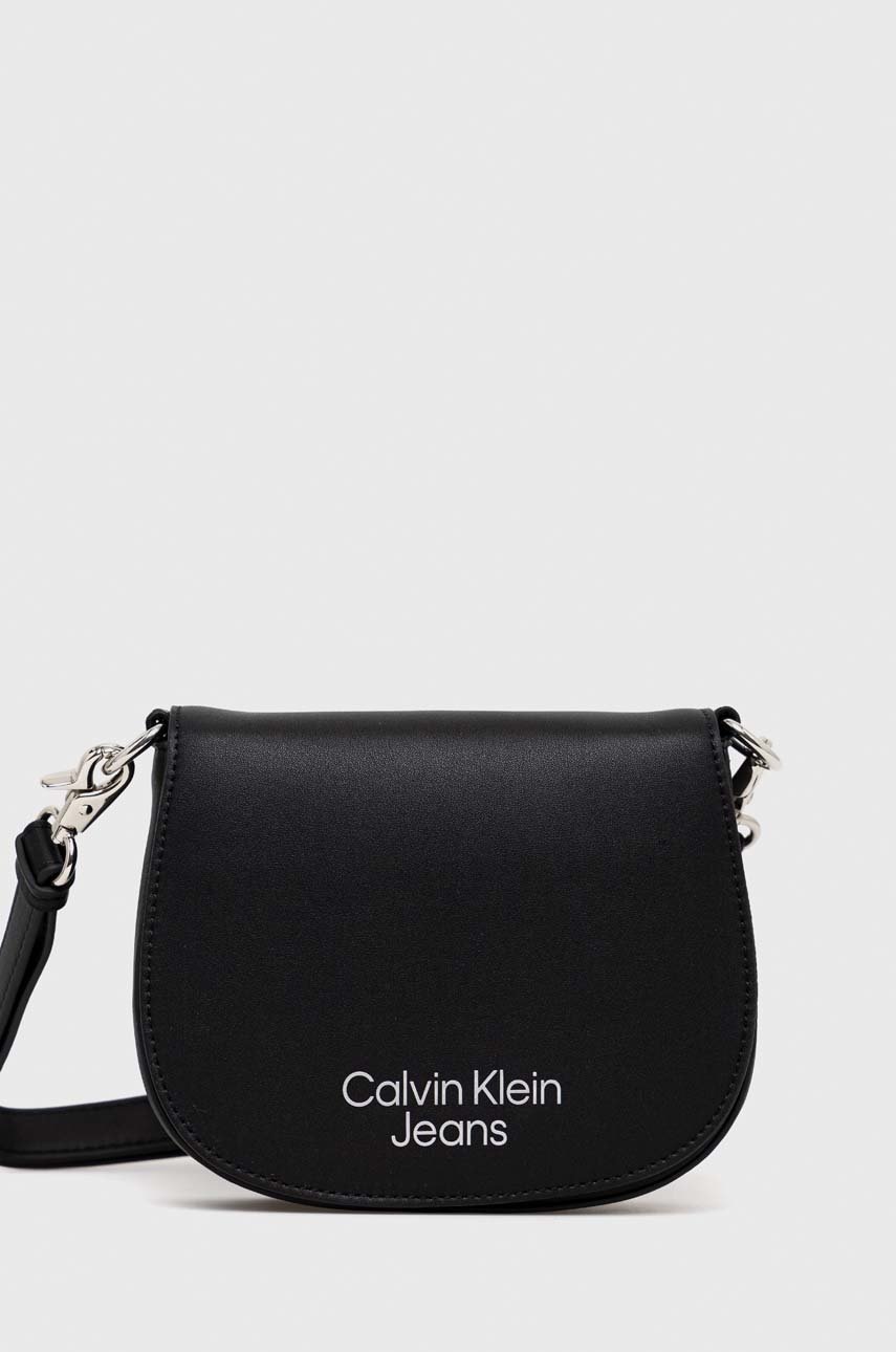 detska-kabelka-calvin-klein-jeans-cerna-barva
