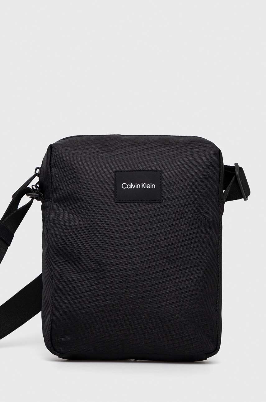 

Чанта през рамо Calvin Klein в черно, Черен