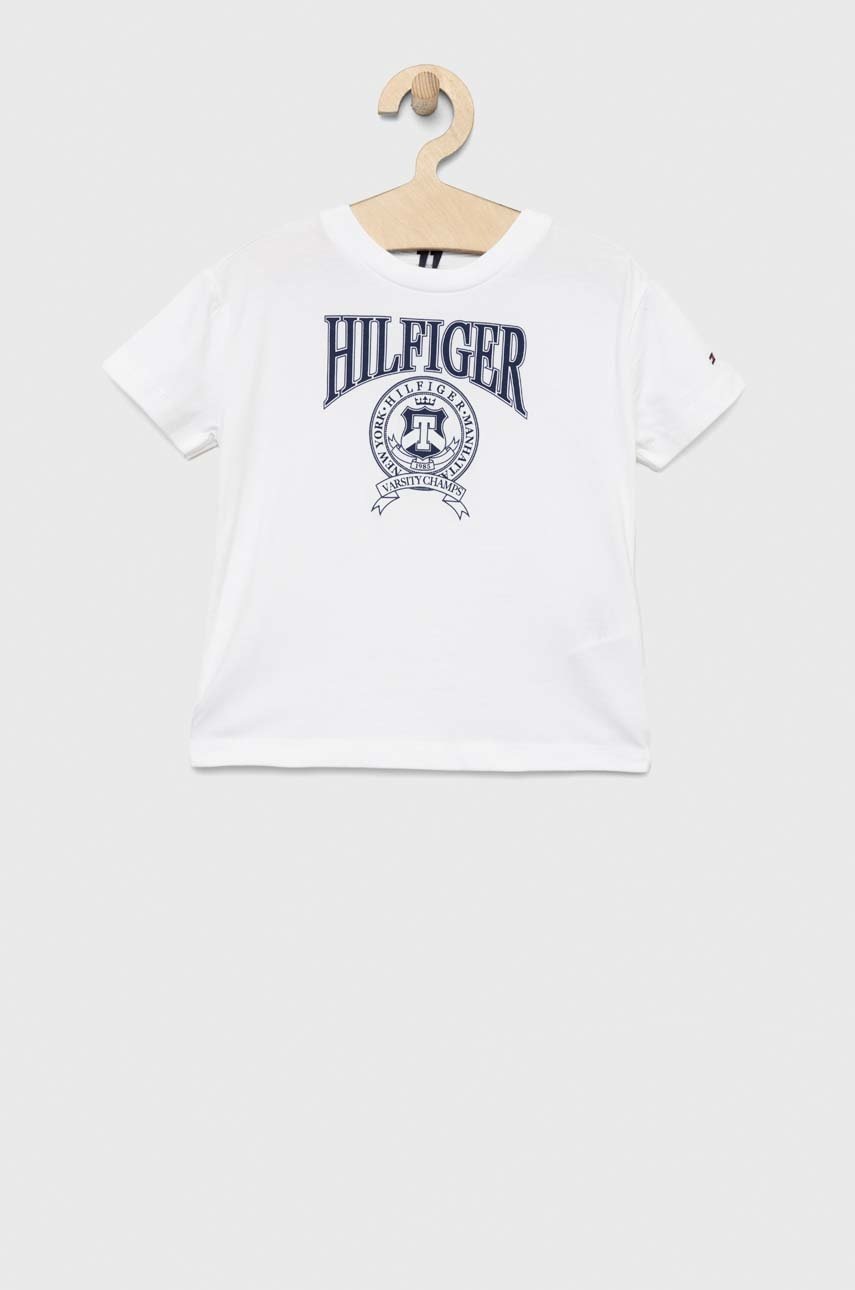 

Детска тениска Tommy Hilfiger в бяло с десен, Бял