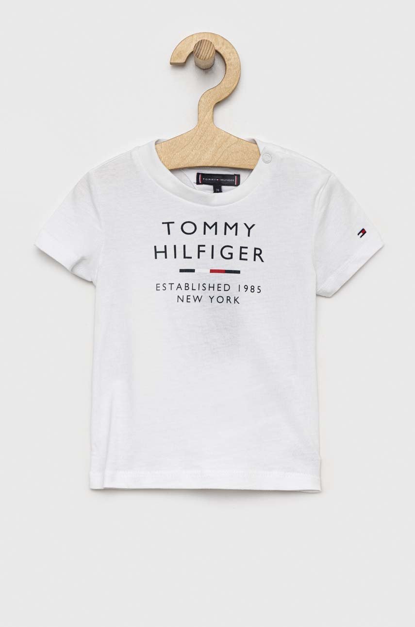 

Детская хлопковая футболка Tommy Hilfiger цвет белый с принтом