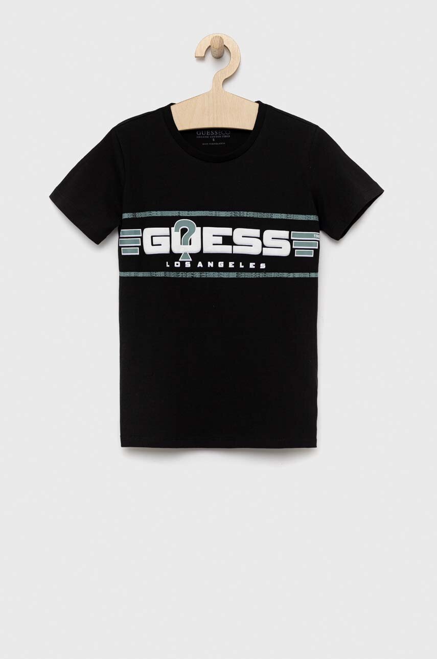

Детска памучна тениска Guess в черно с принт, Черен