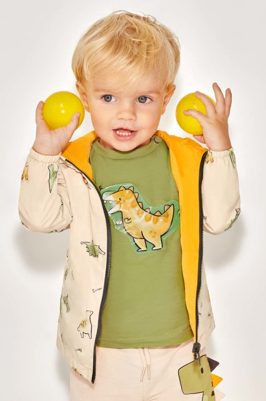 Levně Bavlněné dětské tričko Mayoral zelená barva, s potiskem