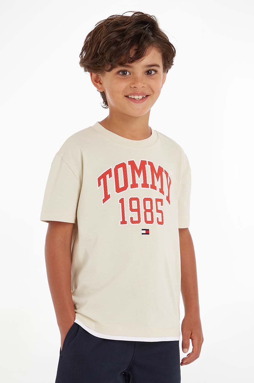 Levně Dětské bavlněné tričko Tommy Hilfiger béžová barva, s potiskem