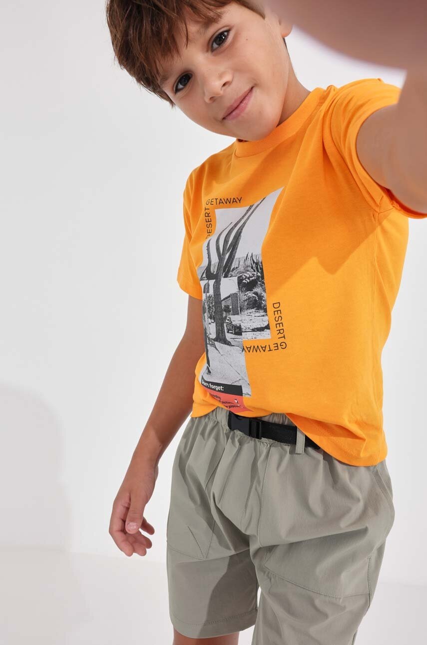 Детские шорты Mayoral цвет зелёный