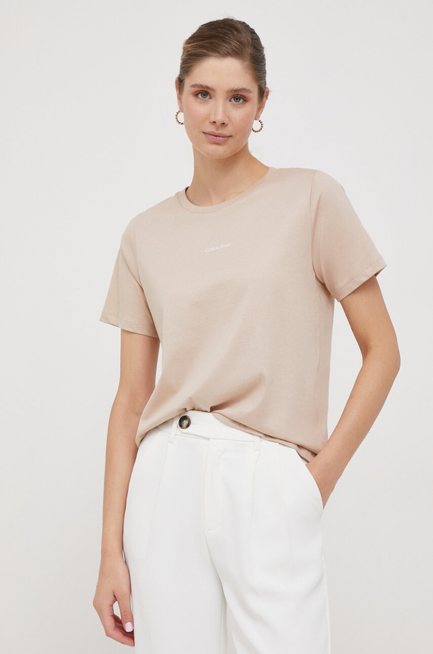 

Памучна тениска Calvin Klein в бежово, Бежов