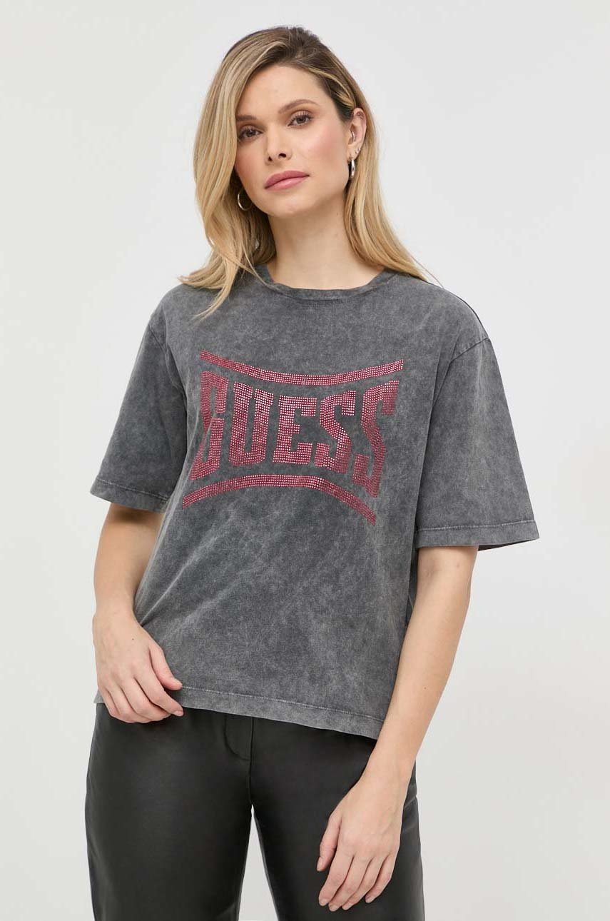 

Памучна тениска Guess в сиво, Сив