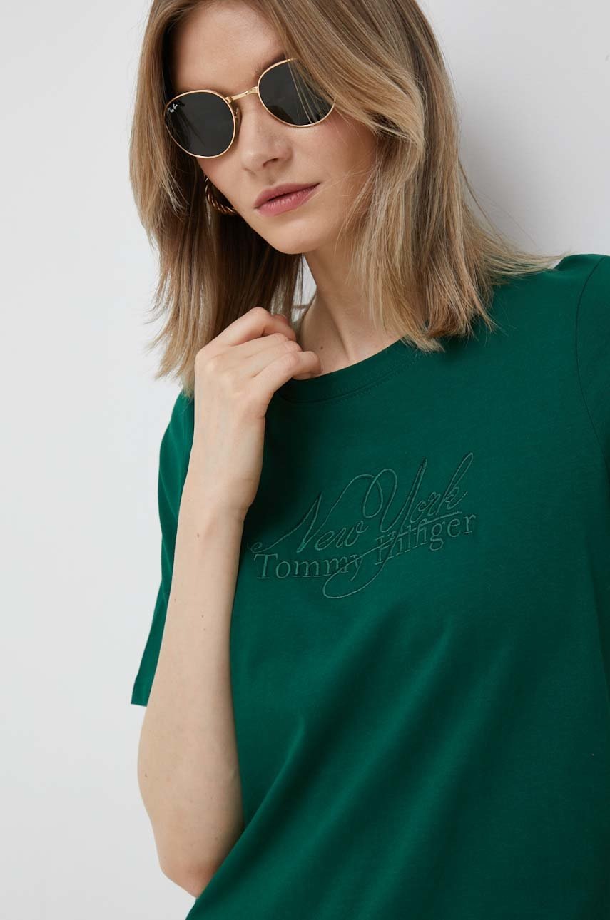 

Памучна тениска Tommy Hilfiger в зелено, Зелен