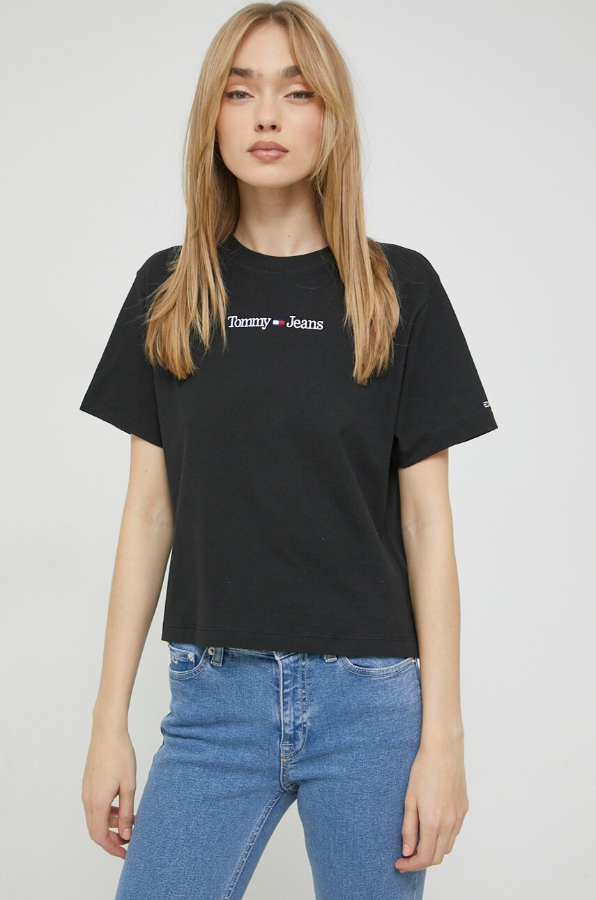 

Памучна тениска Tommy Jeans в черно, Черен