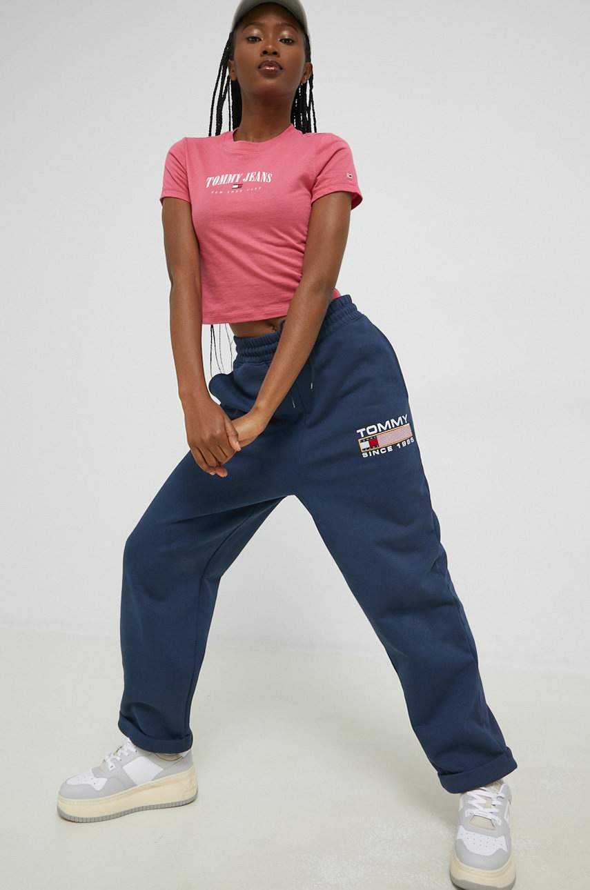 

Футболка Tommy Jeans женский цвет розовый