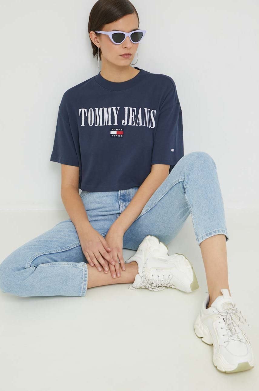 

Памучна тениска Tommy Jeans в тъмносиньо, Тъмносин