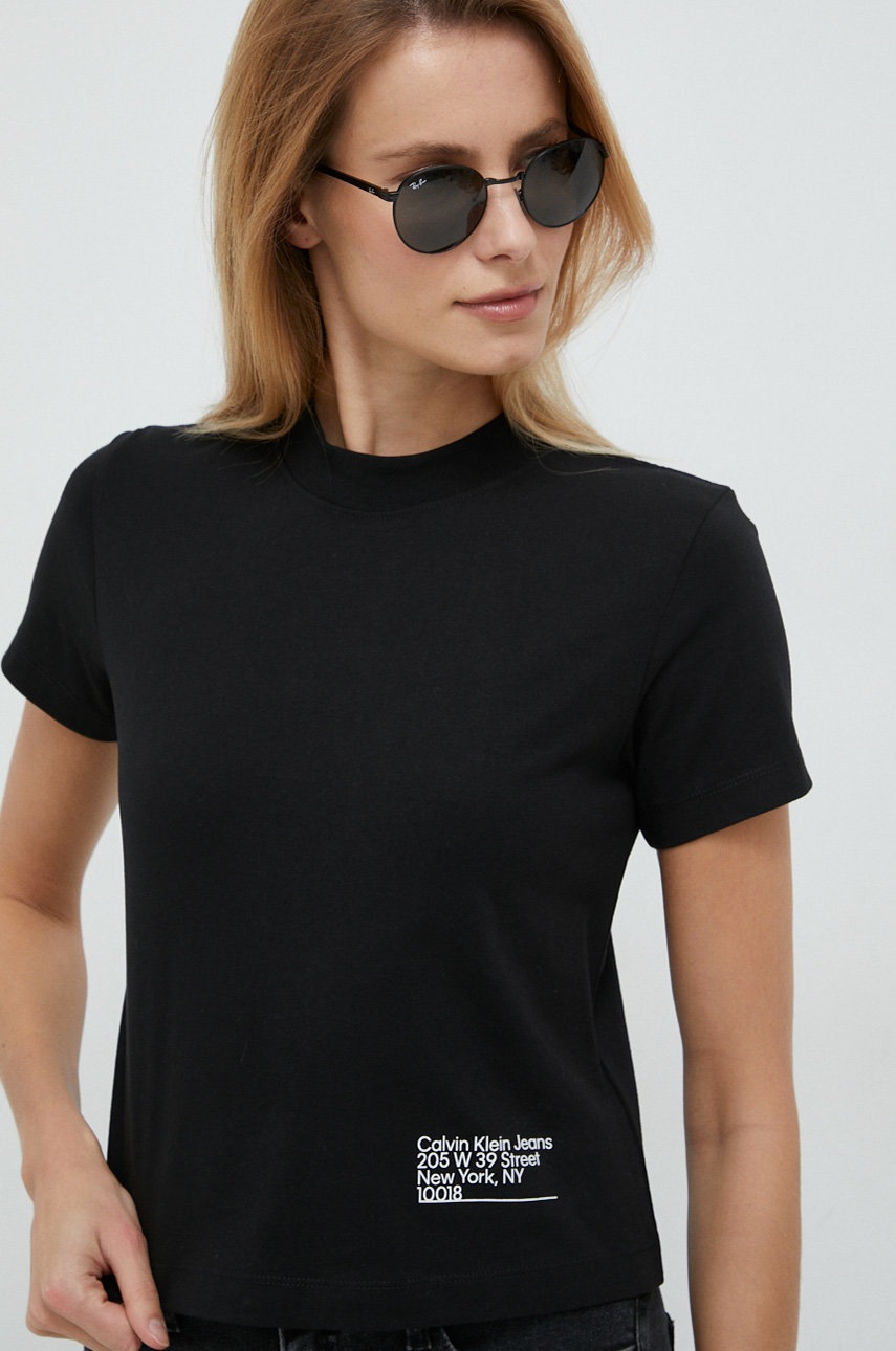 

Памучна тениска Calvin Klein Jeans в черно, Черен