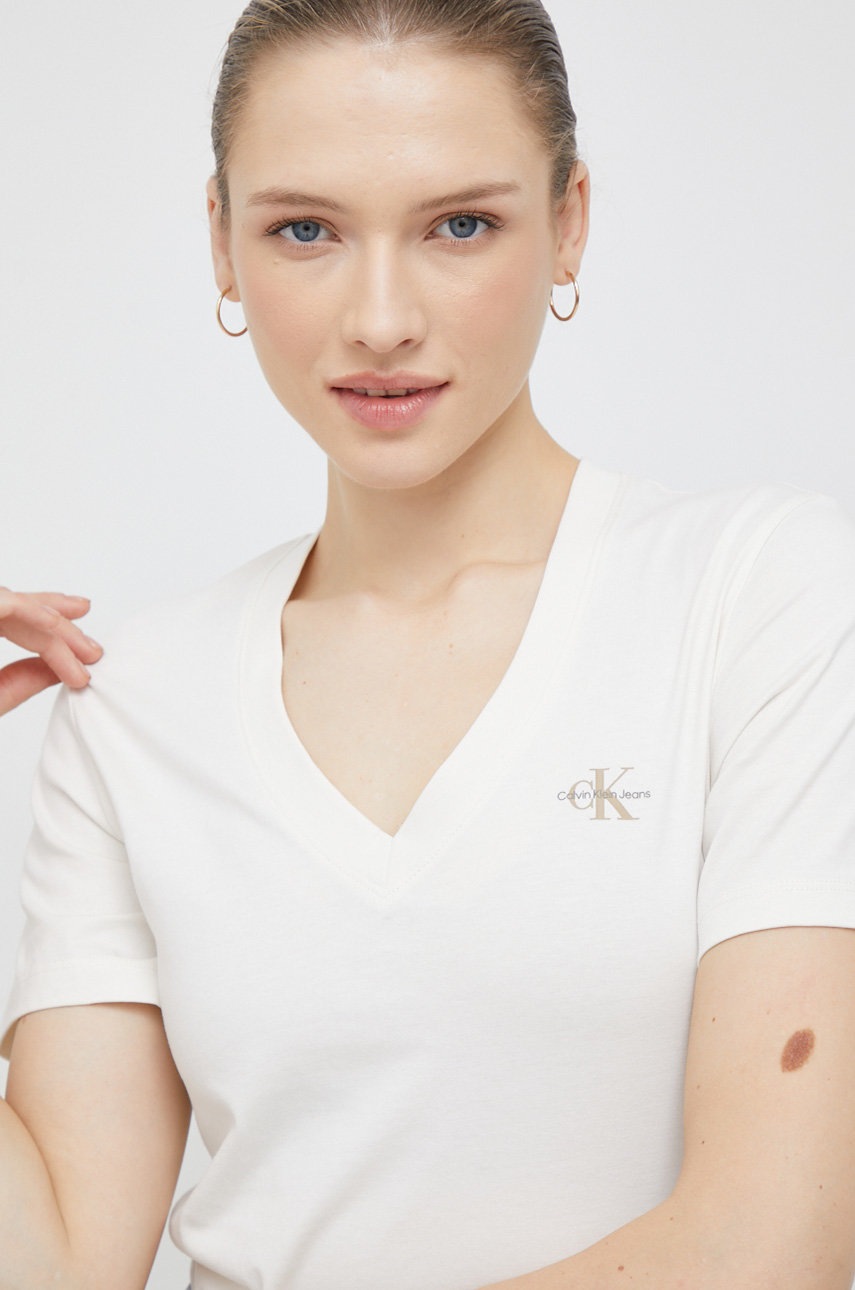 

Памучна тениска Calvin Klein Jeans в бежово, Бежов