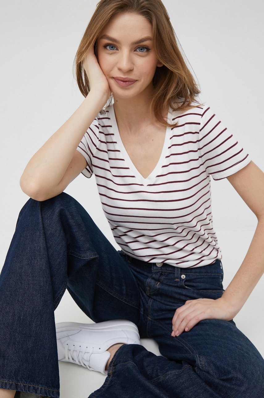 

Тениска GAP в бяло, Бял