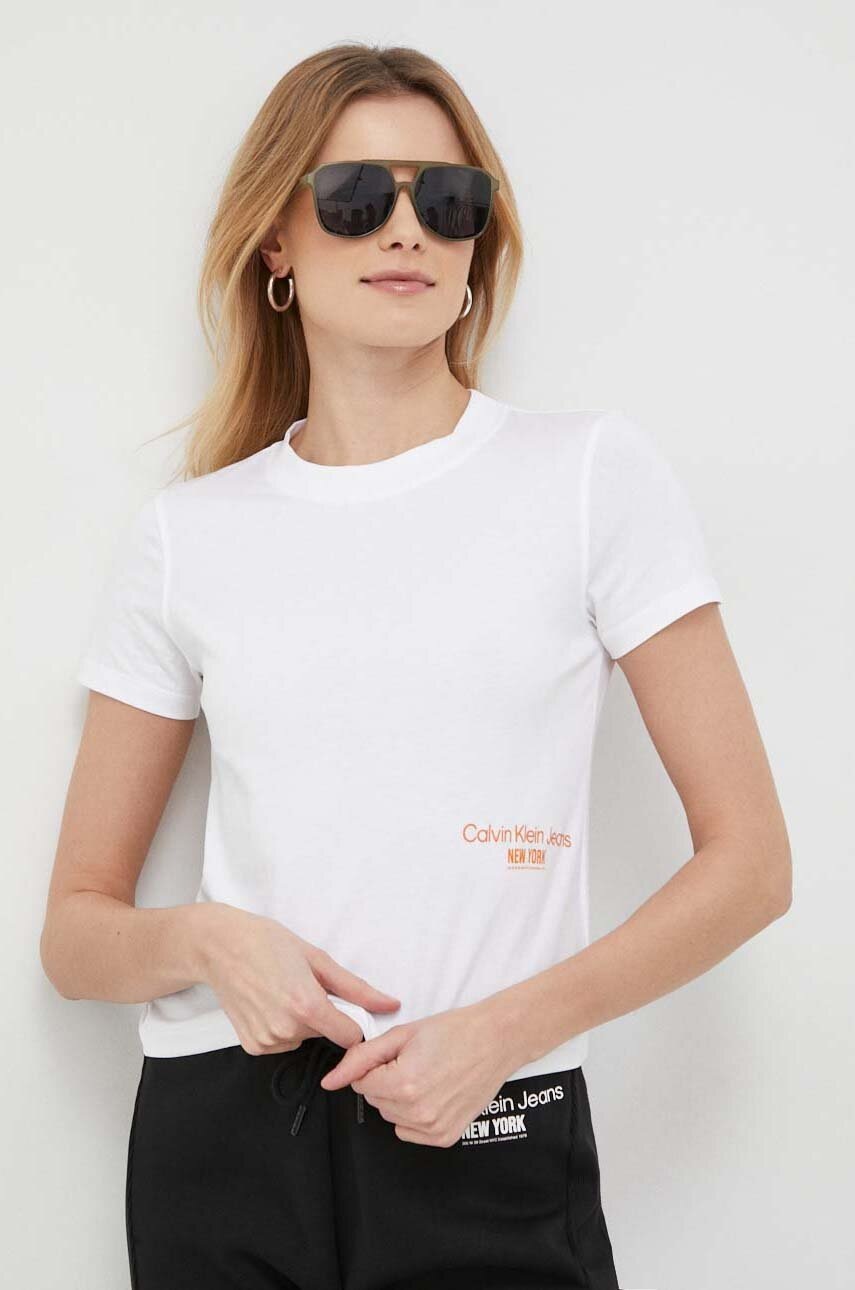 

Памучна тениска Calvin Klein Jeans в бяло, Бял