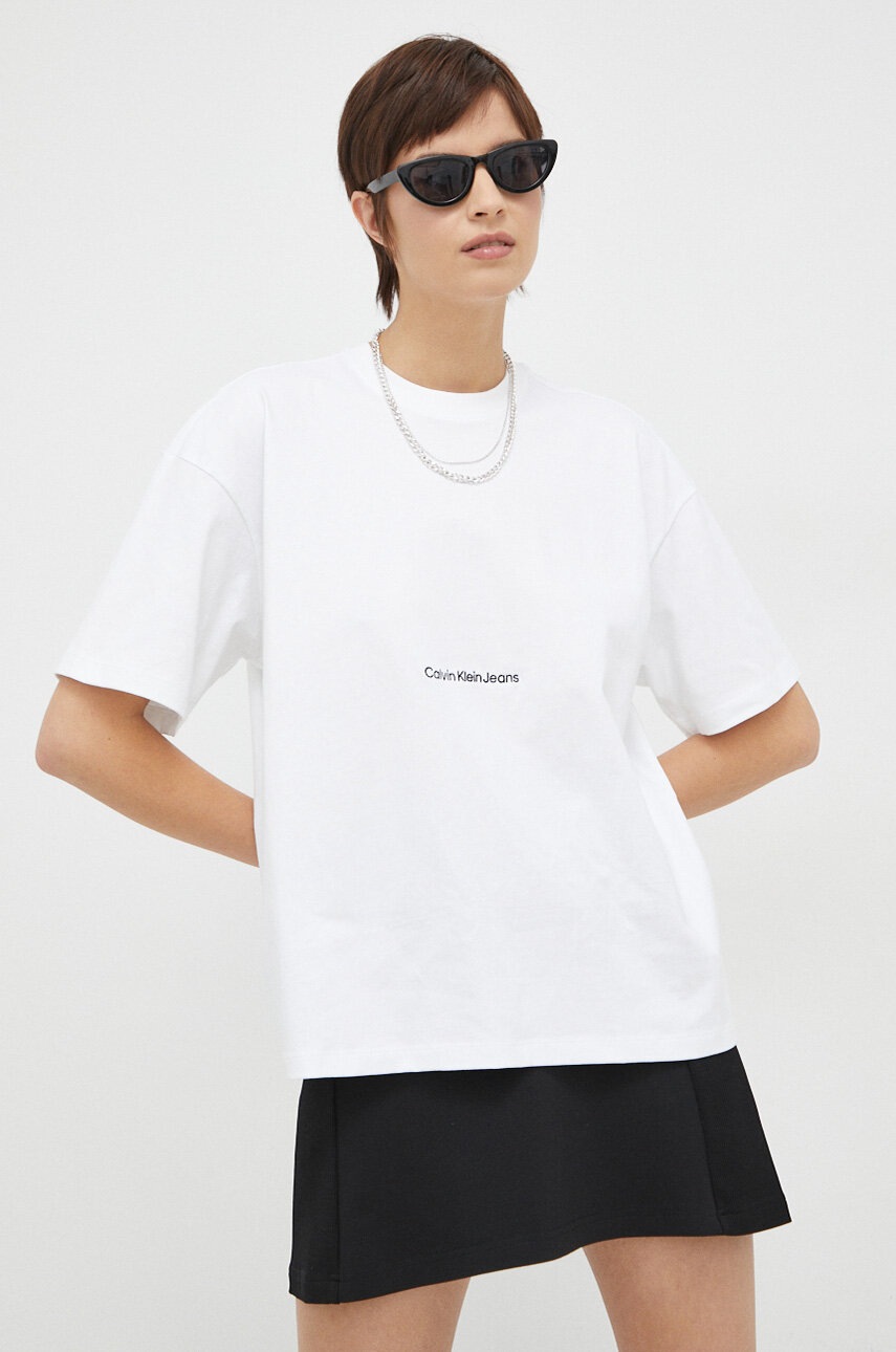 

Памучна тениска Calvin Klein Jeans в бяло, Бял