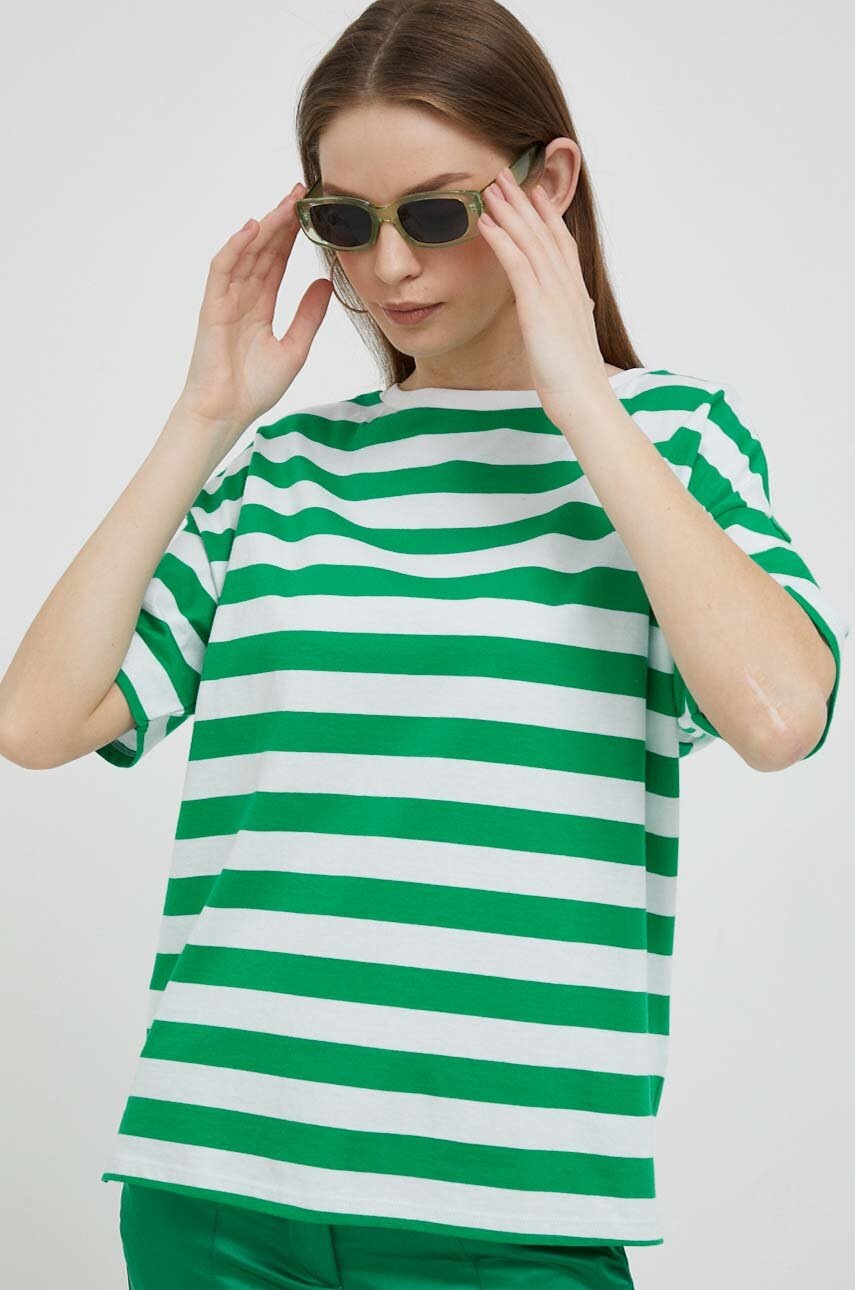 

Хлопковая футболка United Colors of Benetton цвет зелёный