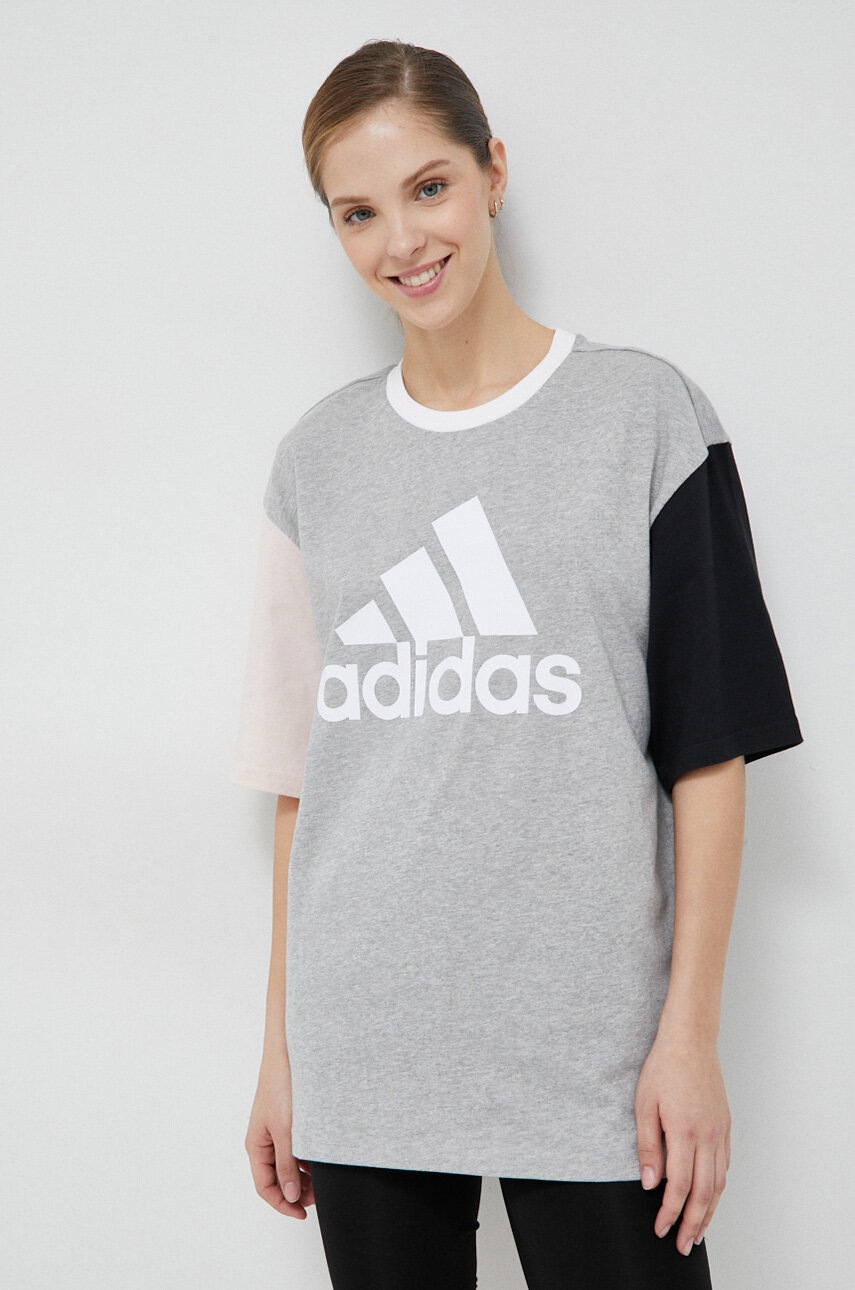 

Хлопковая футболка adidas цвет серый